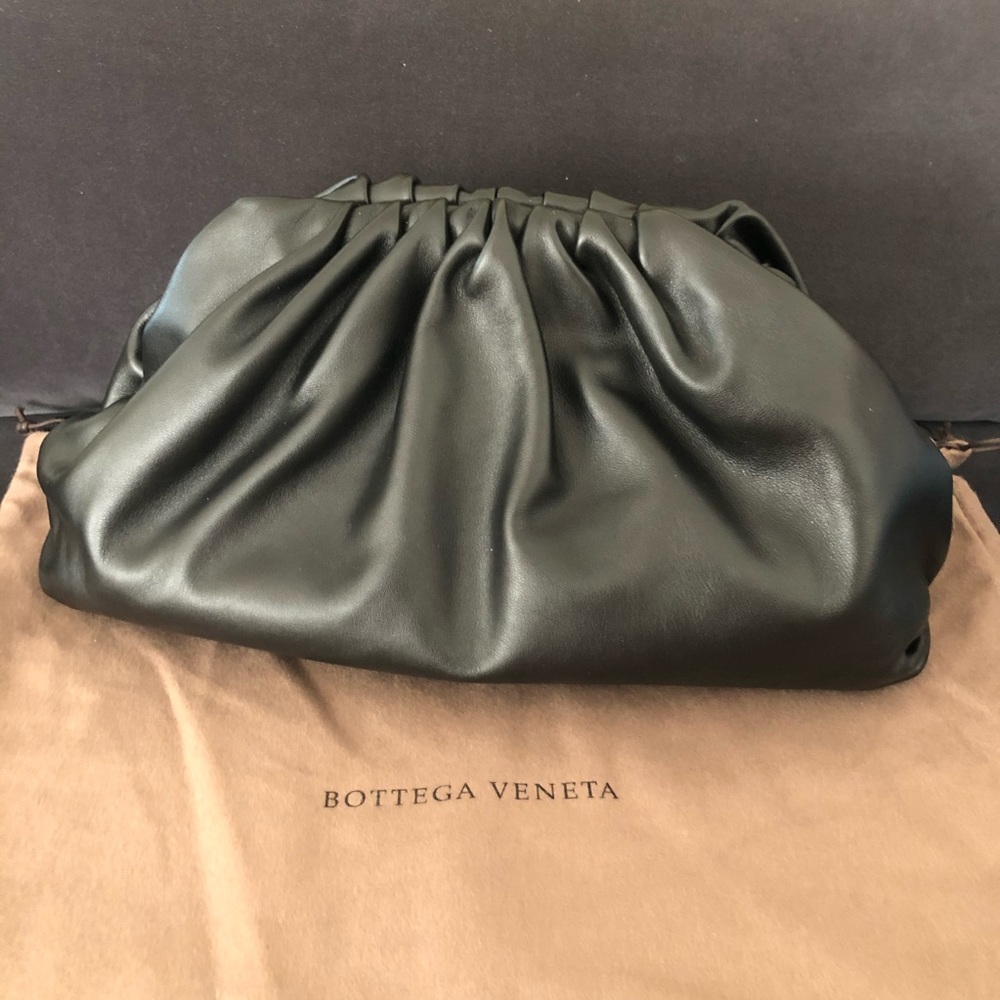 NWT Bottega Veneta Black The Pouch Clutch
